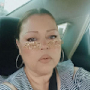 Meet your Posher, Elvia